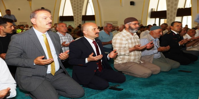 Adıyaman’da şehitler için mevlit okutuldu